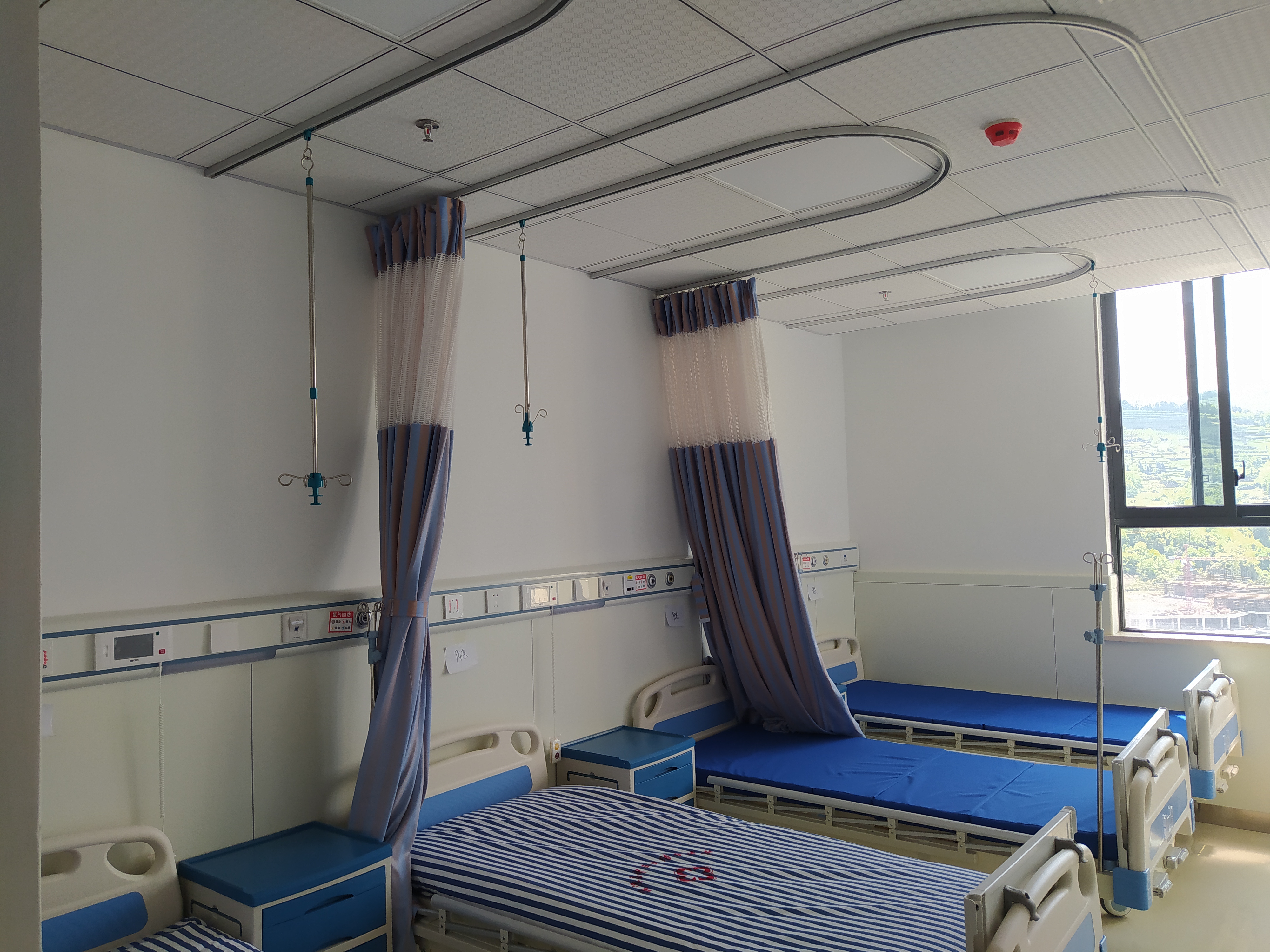 湄潭县中西结合医院轨道景图